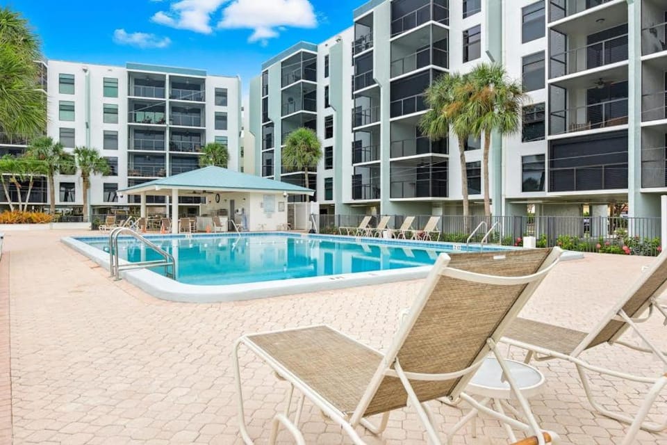Rivers View House in Marco Island