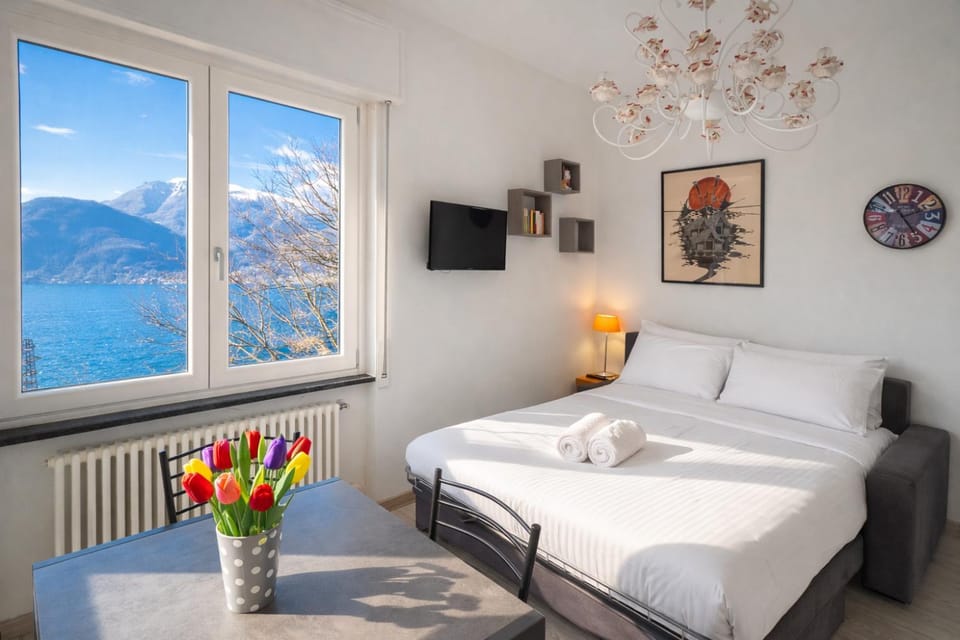 Lake Dream 2 Lake View of COMO Apartment in Bellano