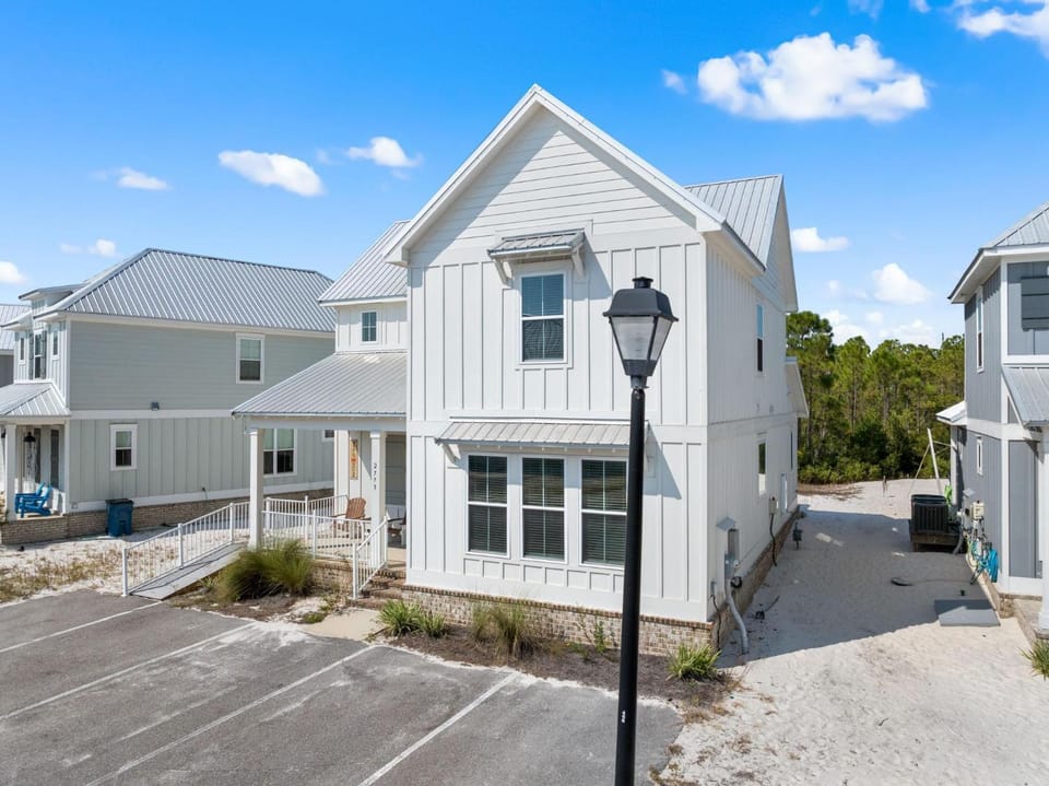 Bama Breeze at Summer Salt House in Orange Beach