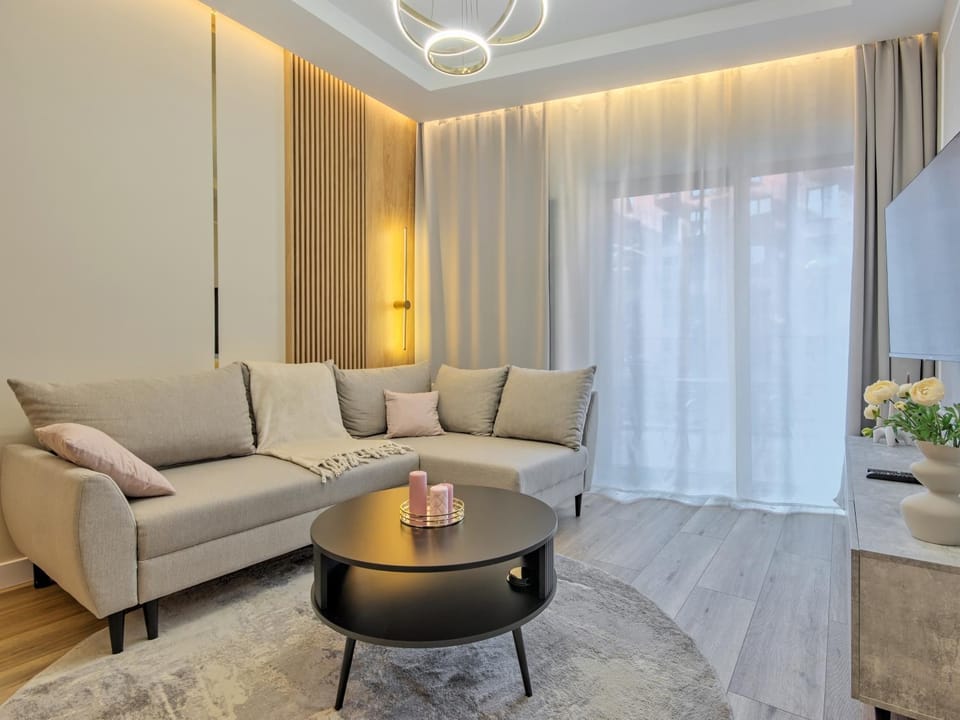 TV and multimedia, Seating area