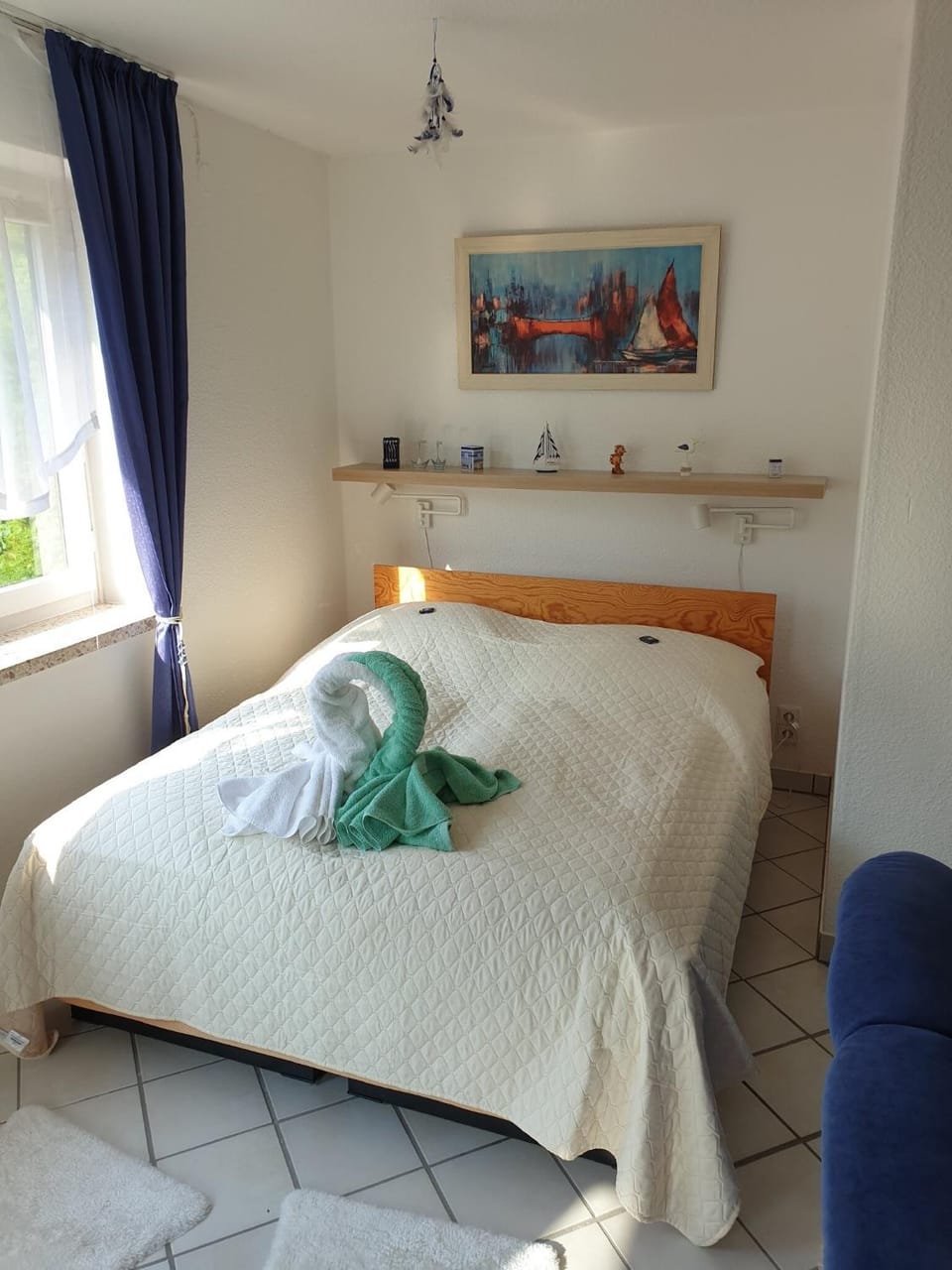 Living room, Bedroom