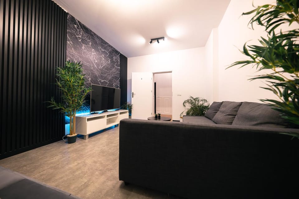 Studio 54 Poznań - 24h self check-in Love hotel in Poznan