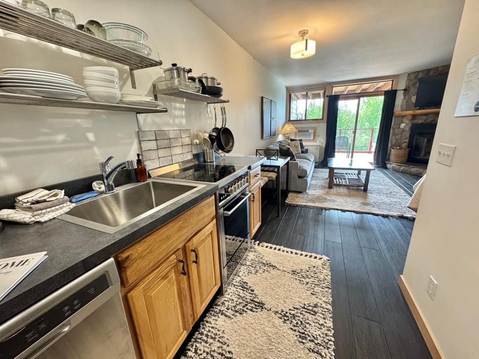 Lutsen Ski-In/Ski-Out | Lake View | Pet-Friendly House in Lutsen
