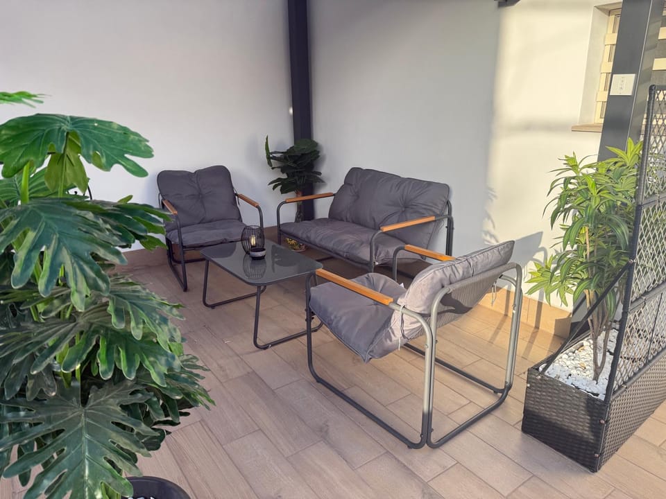 Domus Laureti House in Avola