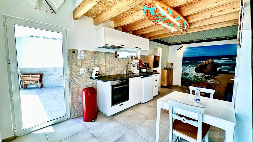 Living room, kitchen