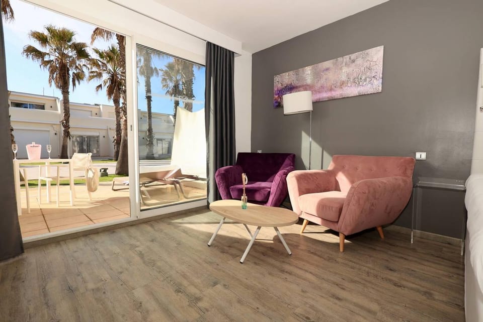 Le Jardin d'Eden BY AGN- Suite Junior PMR Luxe - 2 personnes "réservé aux couples" Apartment in Agde