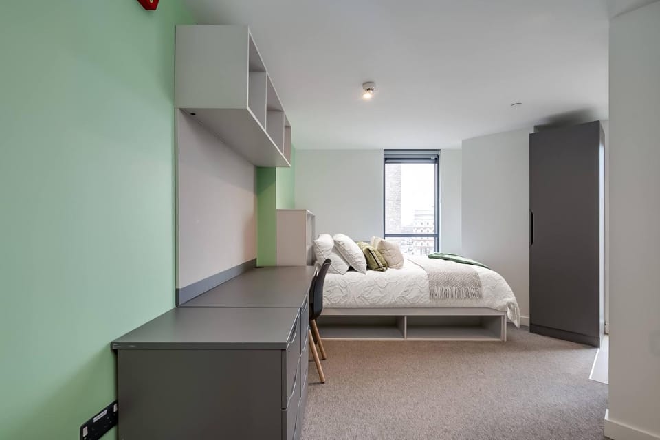 Bed, Photo of the whole room, Bedroom
