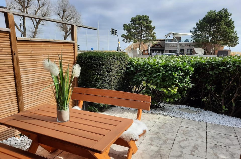 Garden, Garden view