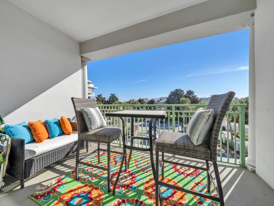 Inn at Seacrest 309- Somewhere in the Sun House in Rosemary Beach