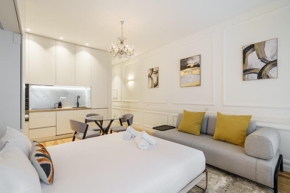 Kitchen or kitchenette, Living room, Bedroom