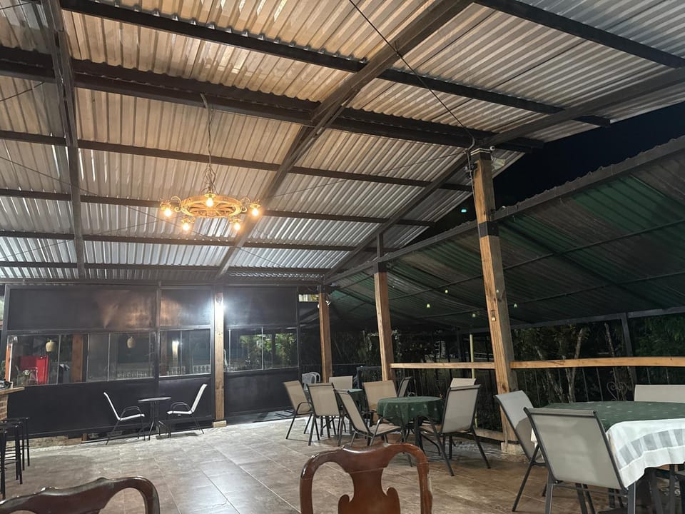 Restaurant/places to eat, Dining area