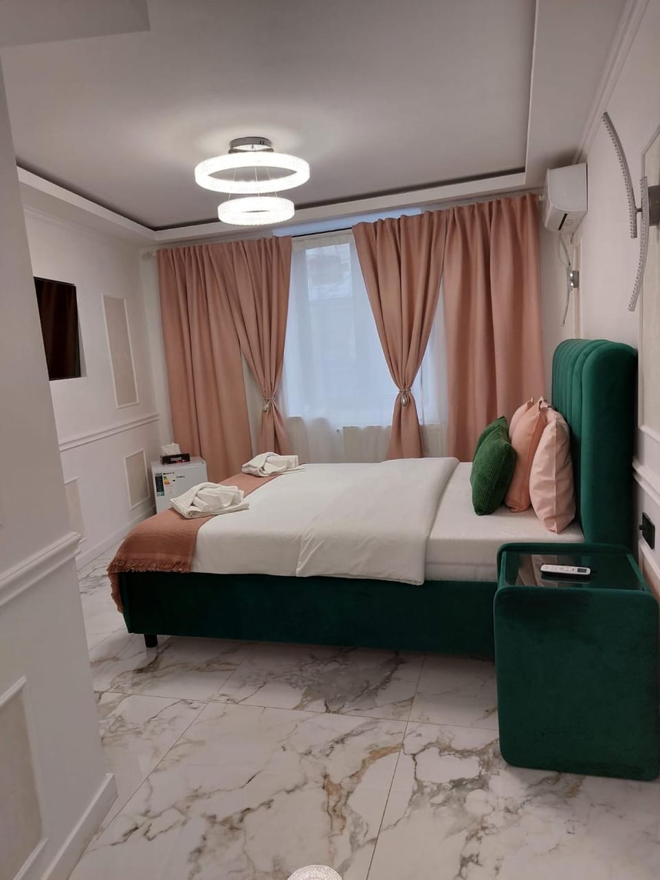 studio lipscani Old Town Center Apartment in Bucharest
