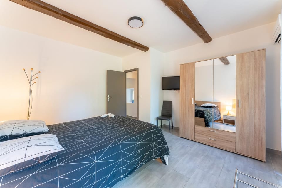 Living room, Bedroom