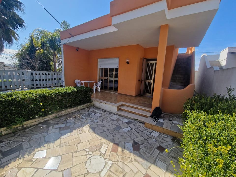 Property building, Day