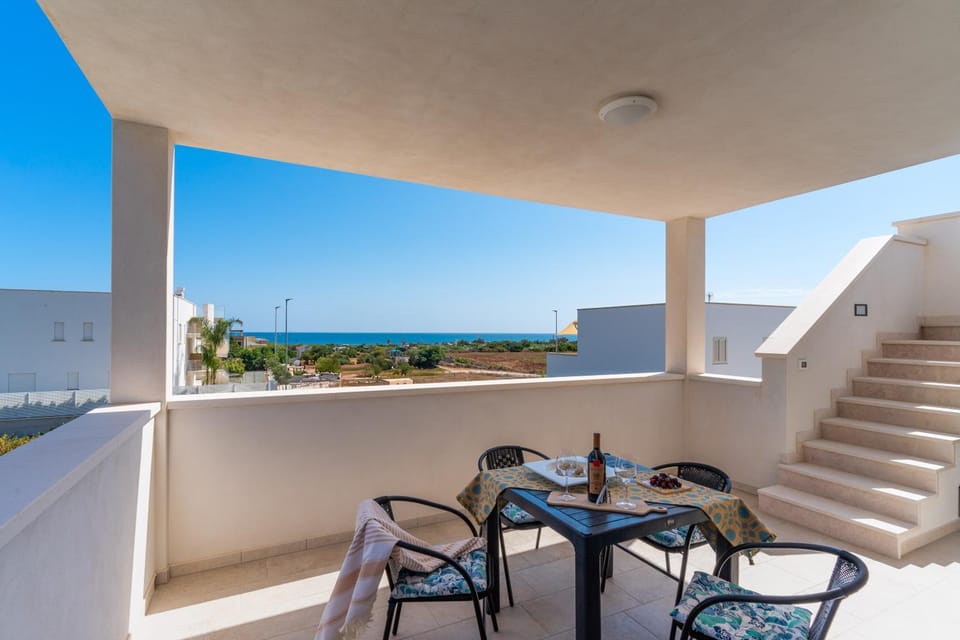 Patio, Day, Natural landscape, View (from property/room), Balcony/Terrace, Living room, Seating area, Dining area, Sea view