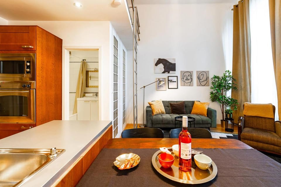 Living room, microwave, oven