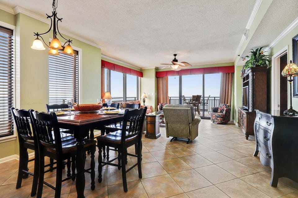 SeaChase 1401W House in Orange Beach
