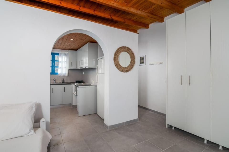 Kitchen or kitchenette, wardrobe