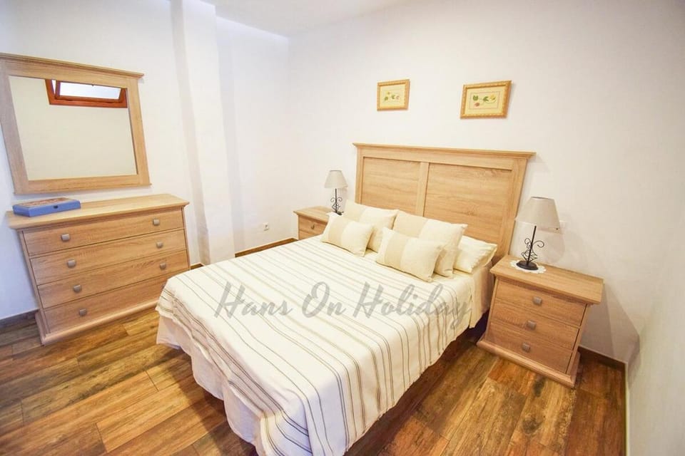 Villa Las Piedras, Frigiliana Luxury Country villa with pool and parking HansOnHoliday Rentals Villa in Axarquía