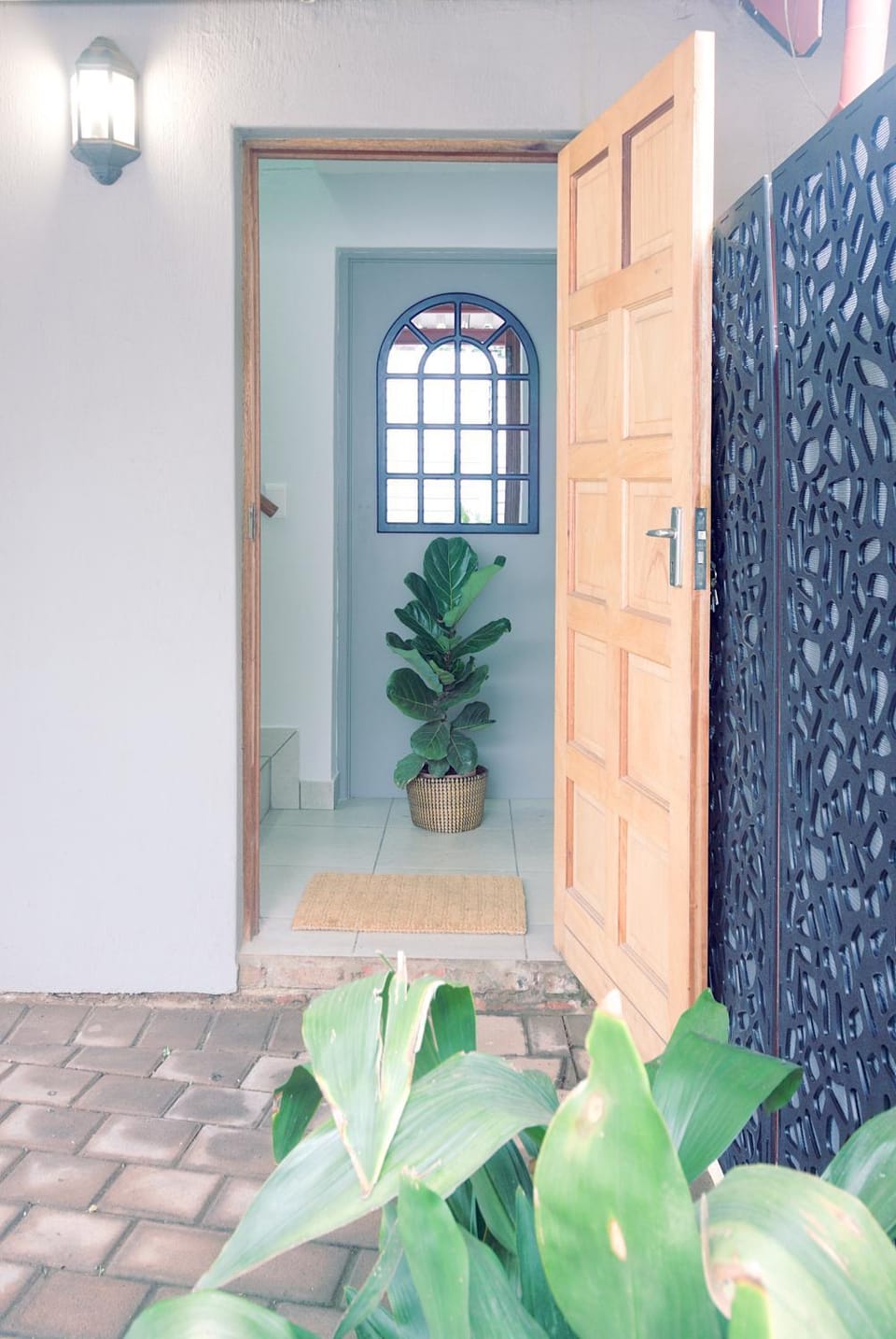 Facade/entrance