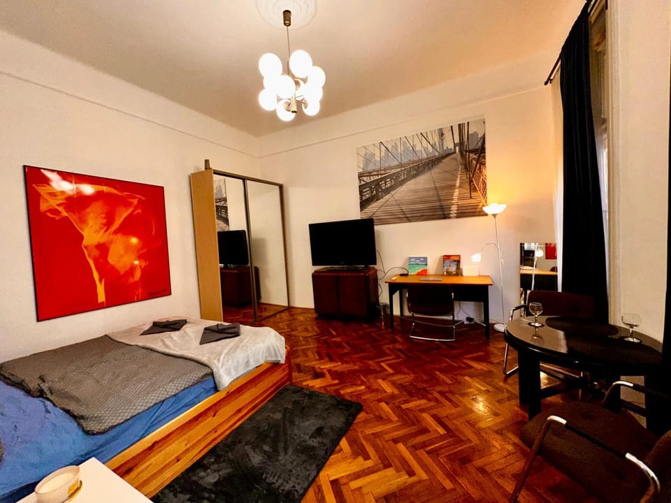 Photo of the whole room, Evening entertainment, Bedroom