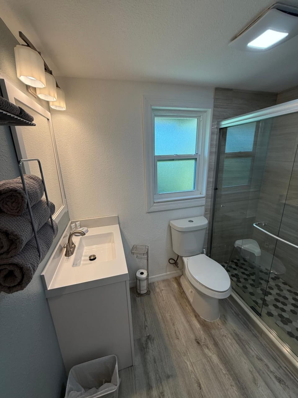 Shower, Toilet, bidet