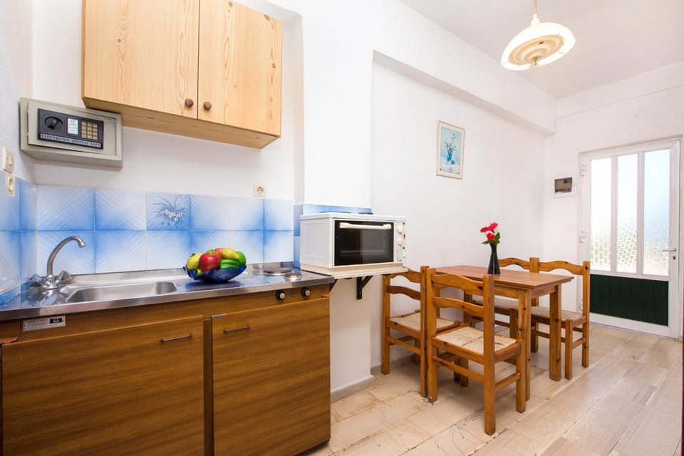 Kavos Fantasia Complex Apartment in Corfu, Greece