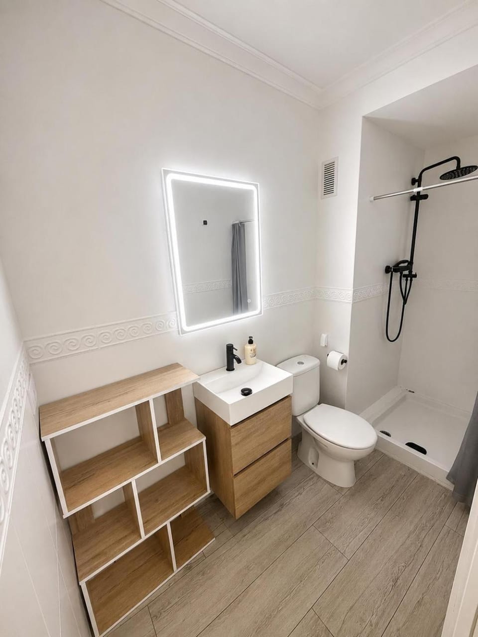 Shower, Toilet, Bathroom