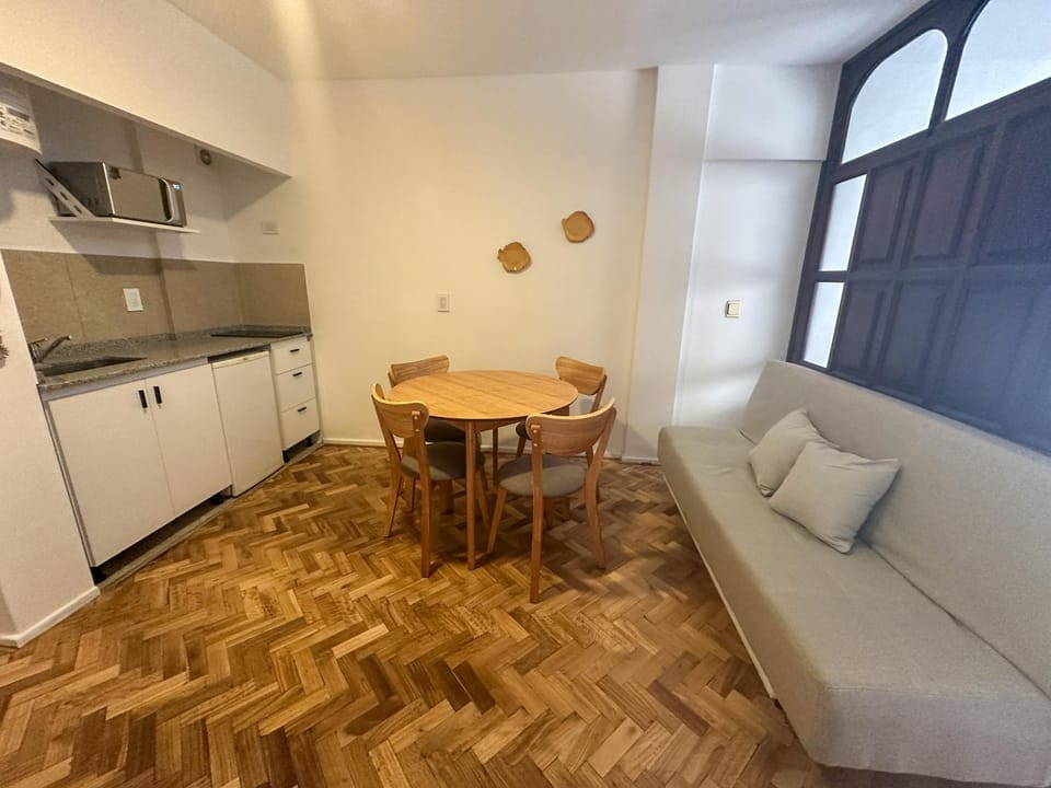 RentUp - Monoambiente Funcional Zona Tribunales, Colón y Teatros Apartment in Buenos Aires