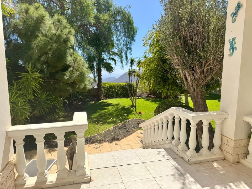 Garden, Balcony/Terrace