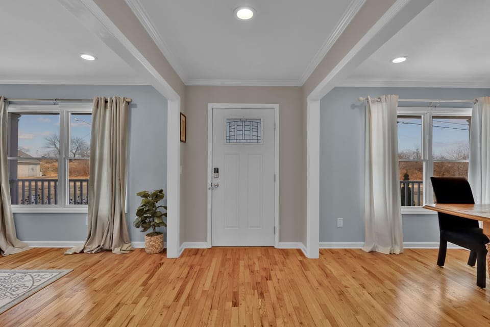 Oceanfront Villa - Panoramic NYC Views - Luxury Home Villa in Middletown