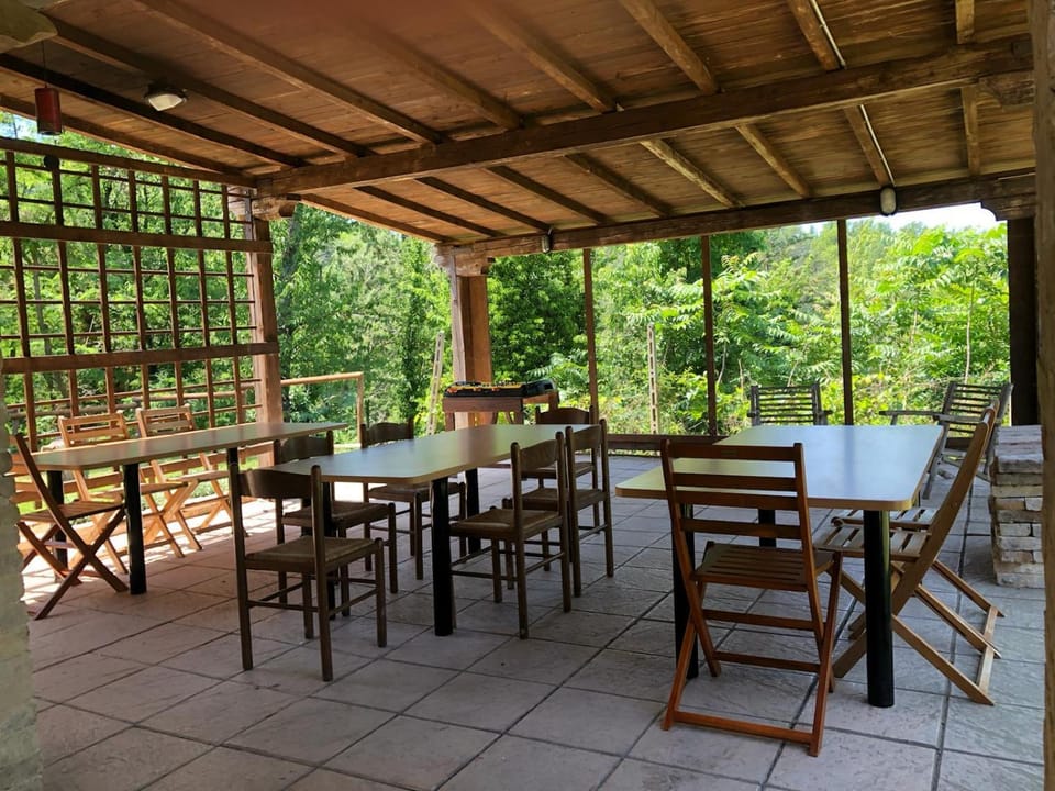 Patio, Dining area