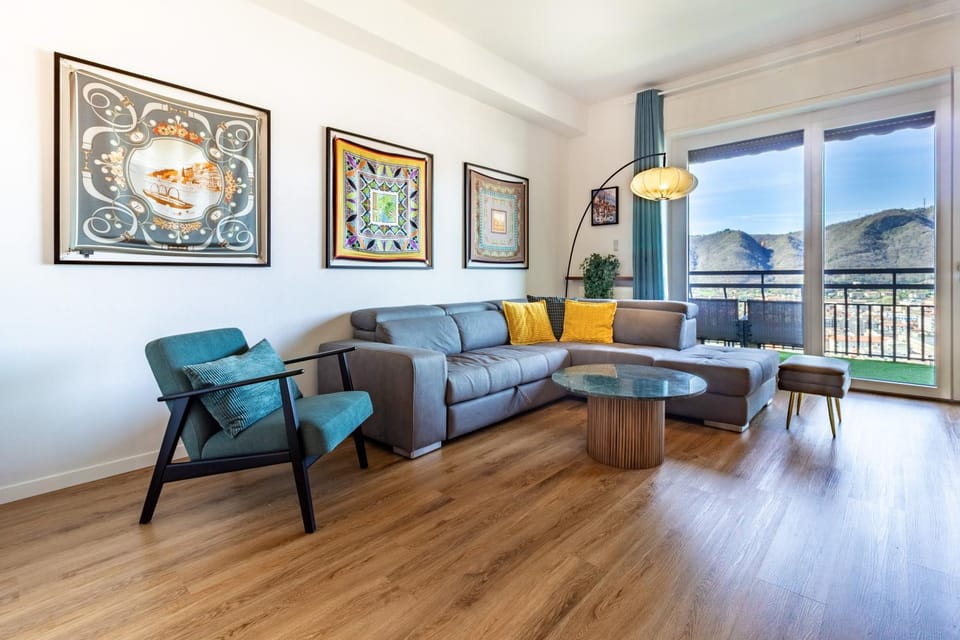 Silk & Sunset - City and Lake View with parking House in Como
