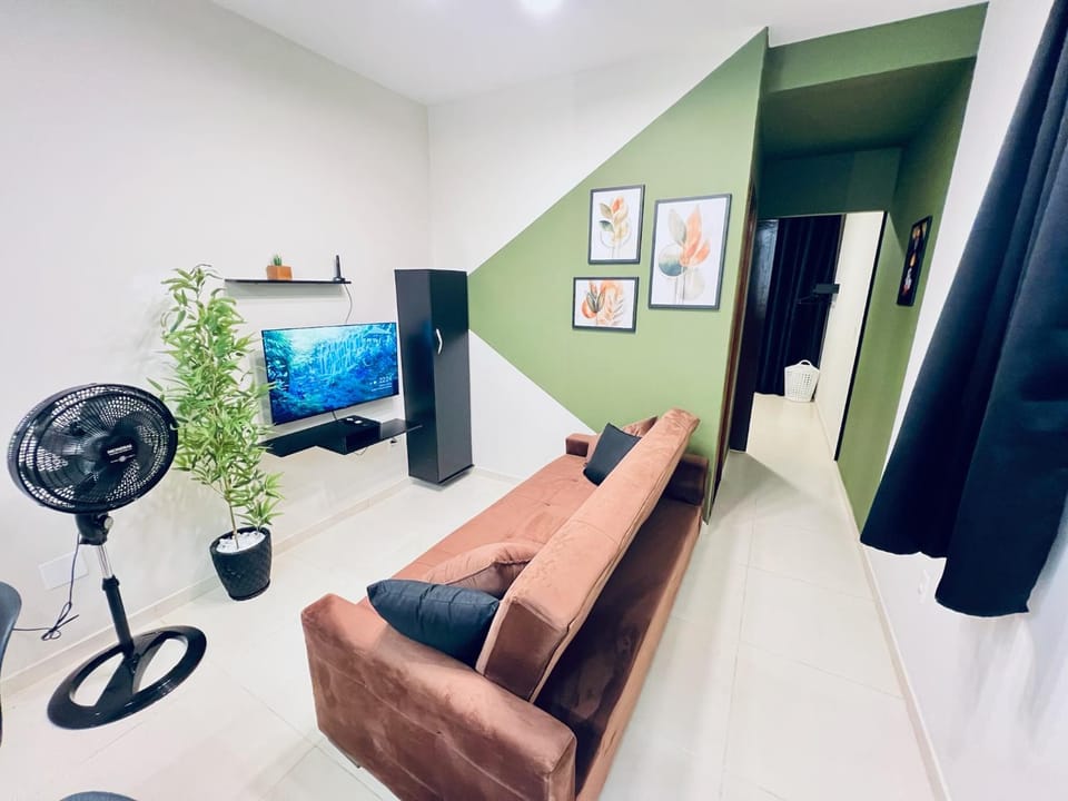 Communal lounge/ TV room, TV and multimedia, Living room, Seating area