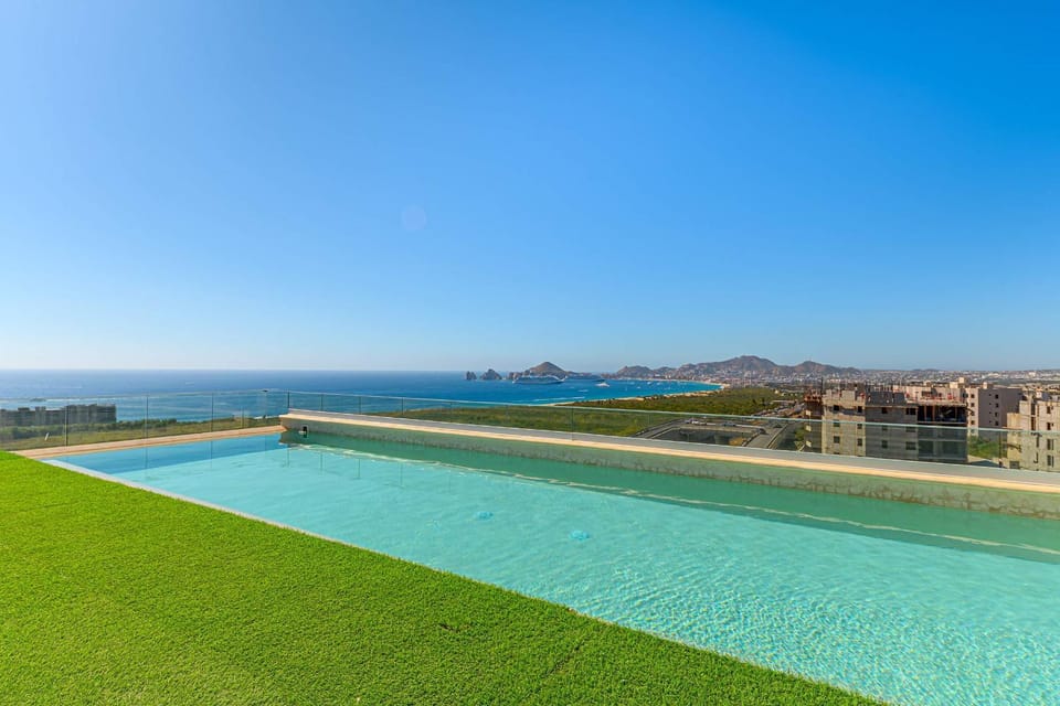 2nd Floor Sea Views and the Best Sunrises in Cabo Apartment in Baja California Sur