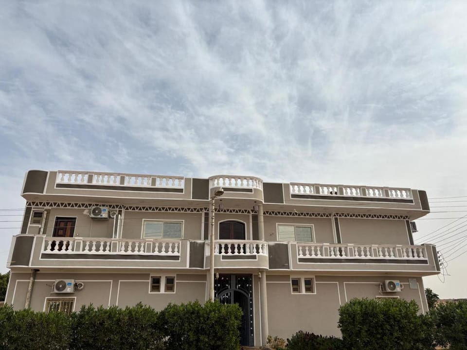 Property building, Day, View (from property/room), Balcony/Terrace