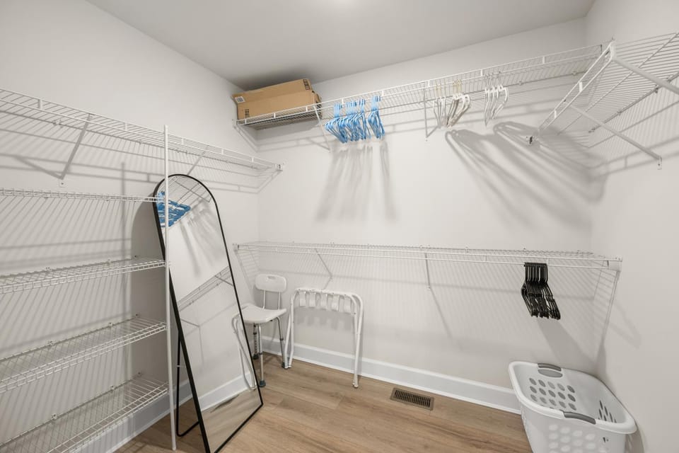 Brand New Lewes House-Sleeps 14 House in Sussex County