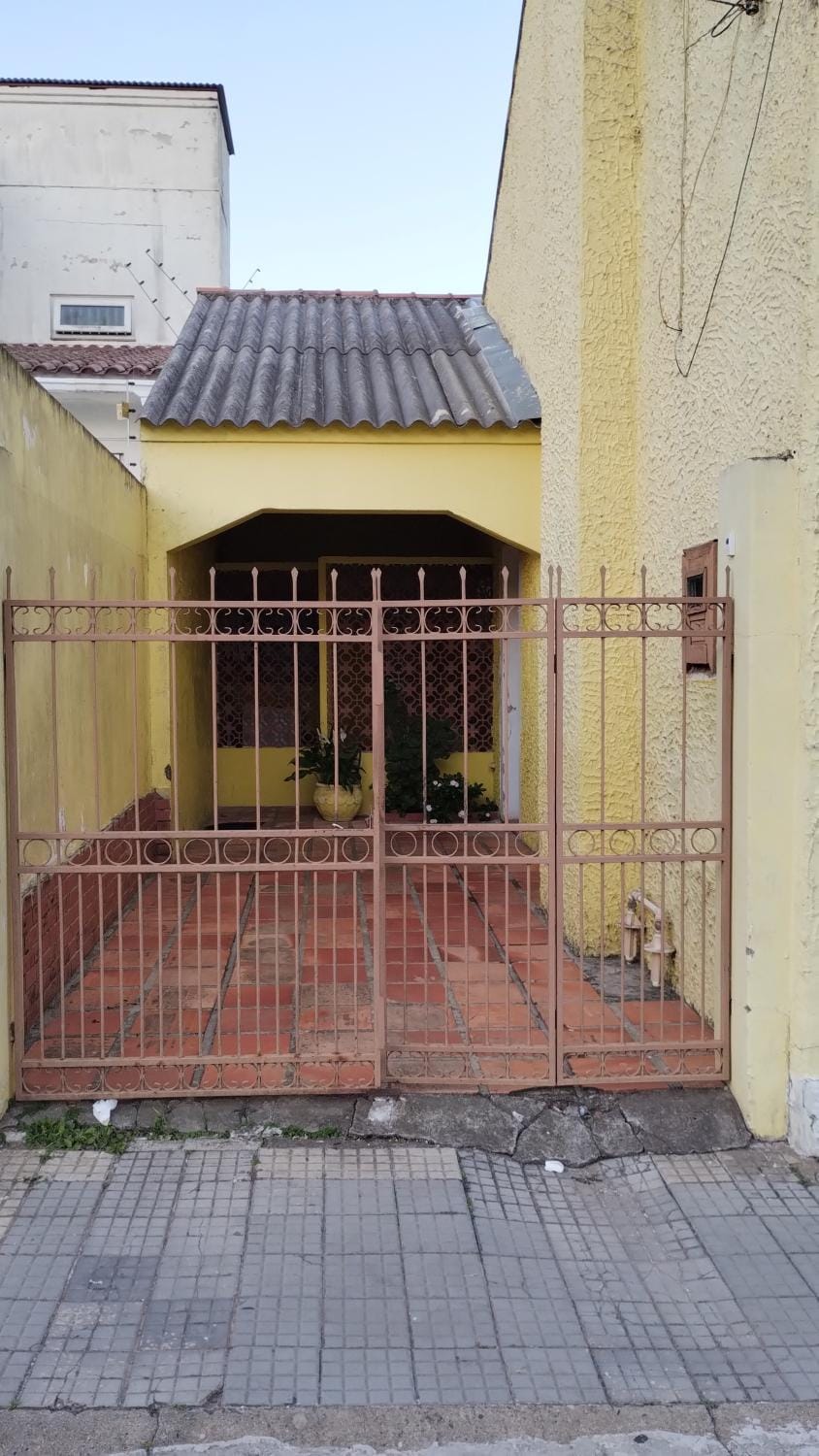 Dormitório em residencia central Vacation rental in Uruguay