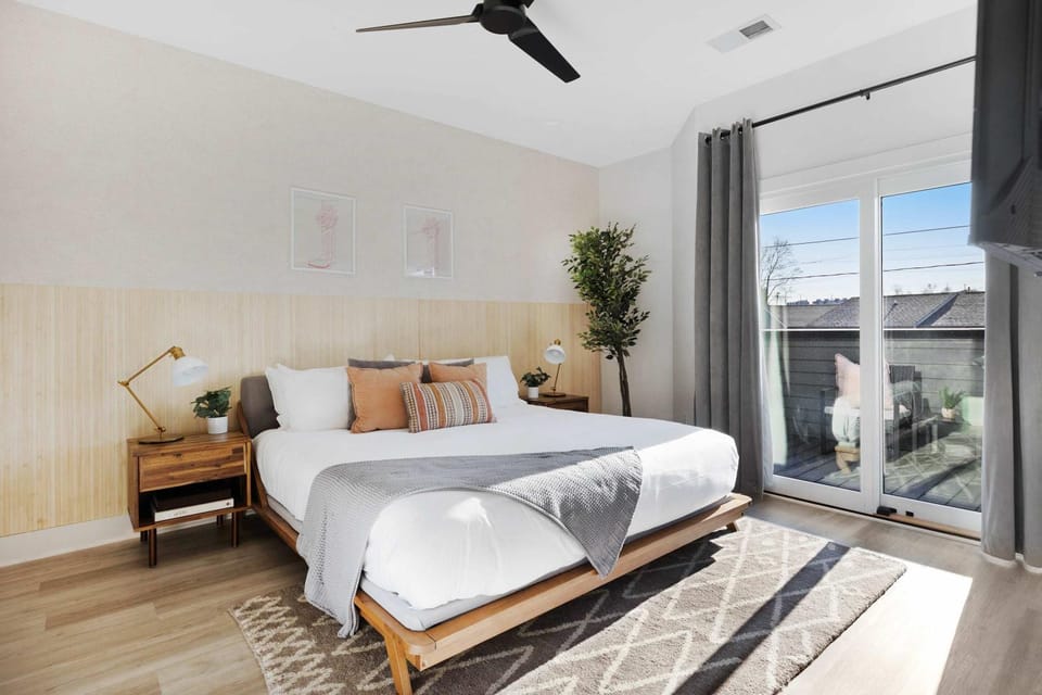 The Camellia & The Bluestem - Two Four Bedroom Homes House in East Nashville