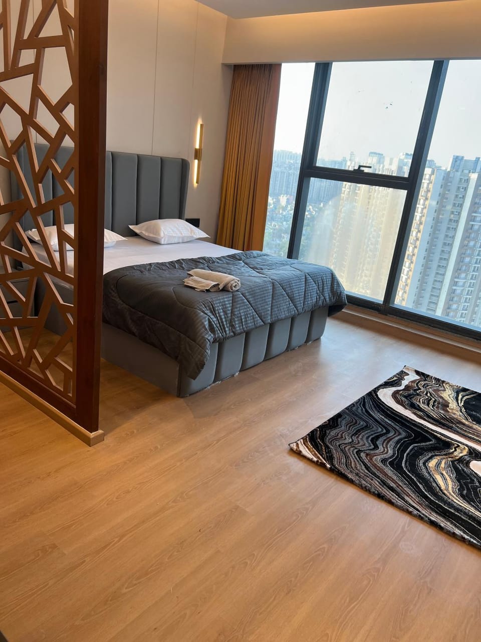 Luxurious Suite with Panoramic glass wall Apartment in Noida