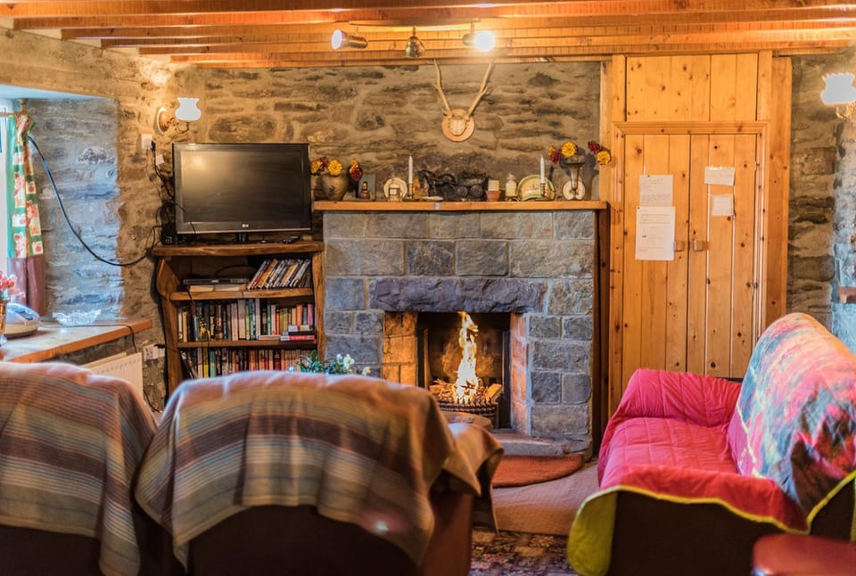 Communal lounge/ TV room, Living room