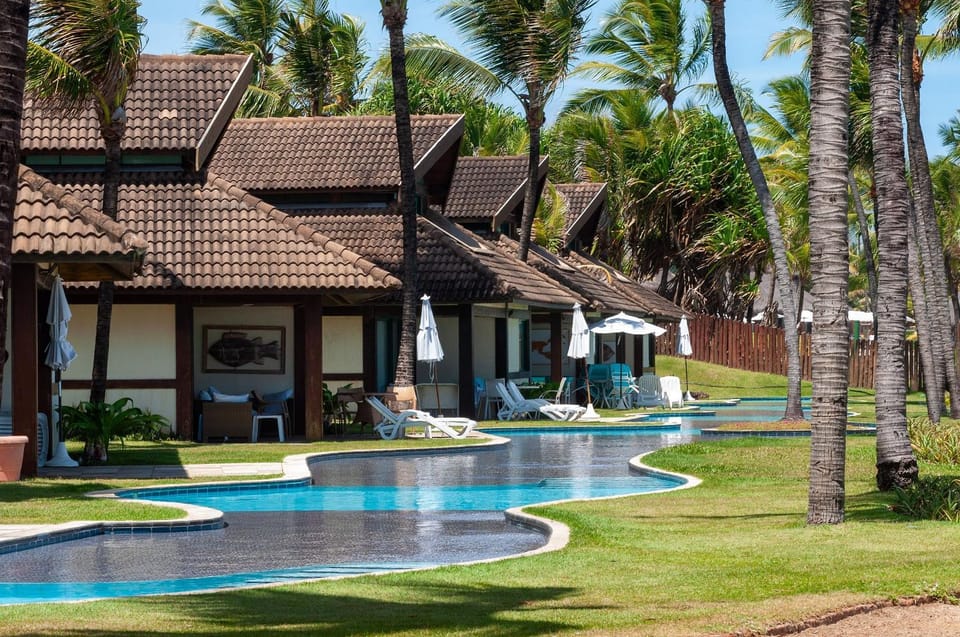 Marulhos Beira Mar de Muro Alto Porto de Galinhas | Yolo House in State of Pernambuco, Brazil