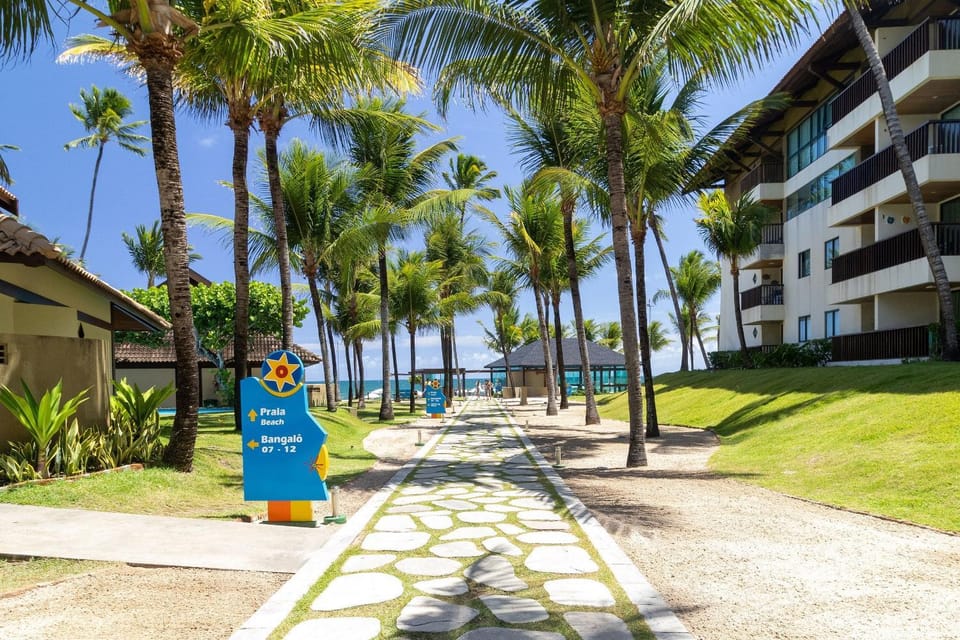 Marulhos Beira Mar de Muro Alto Porto de Galinhas | Yolo House in State of Pernambuco, Brazil