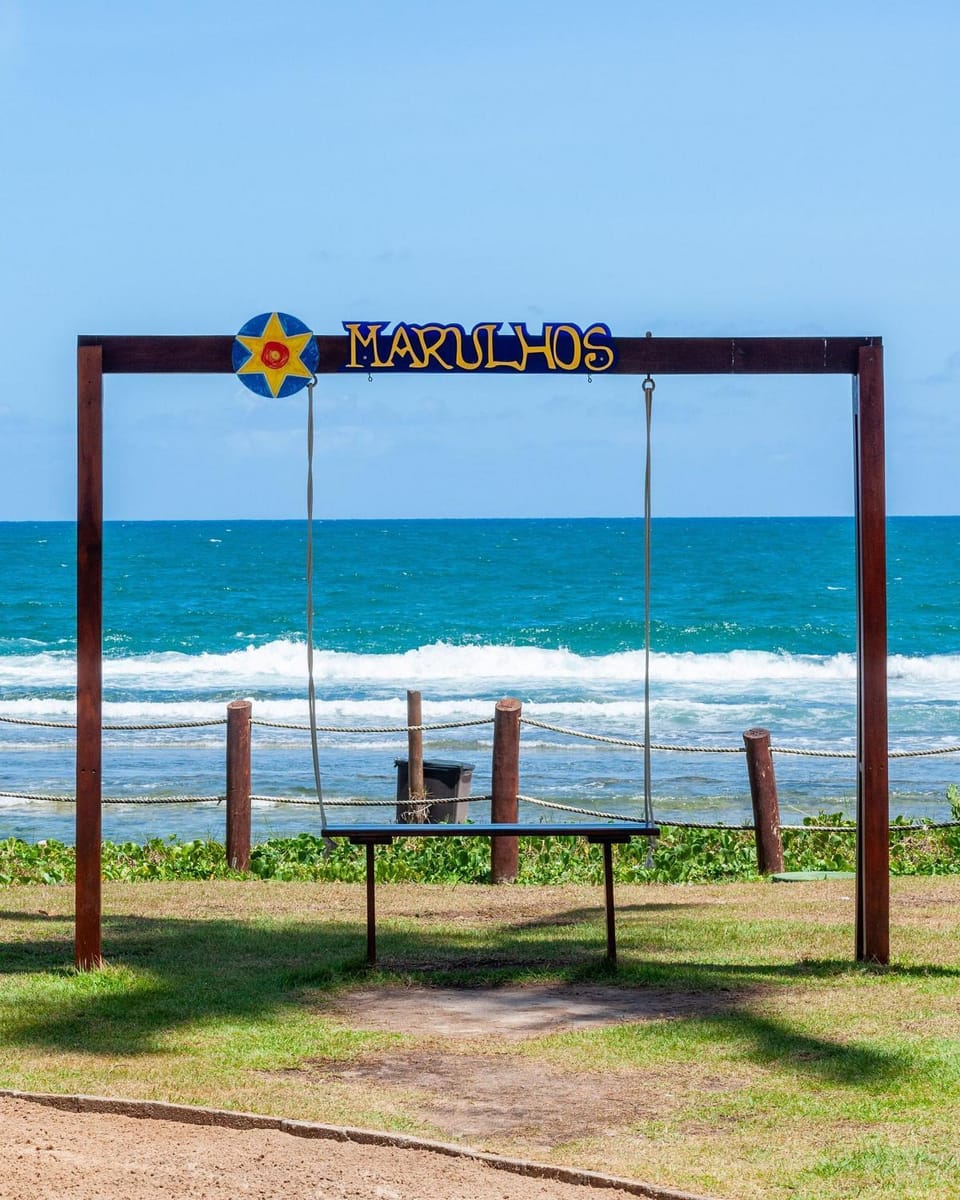 Marulhos Beira Mar de Muro Alto Porto de Galinhas | Yolo House in State of Pernambuco, Brazil