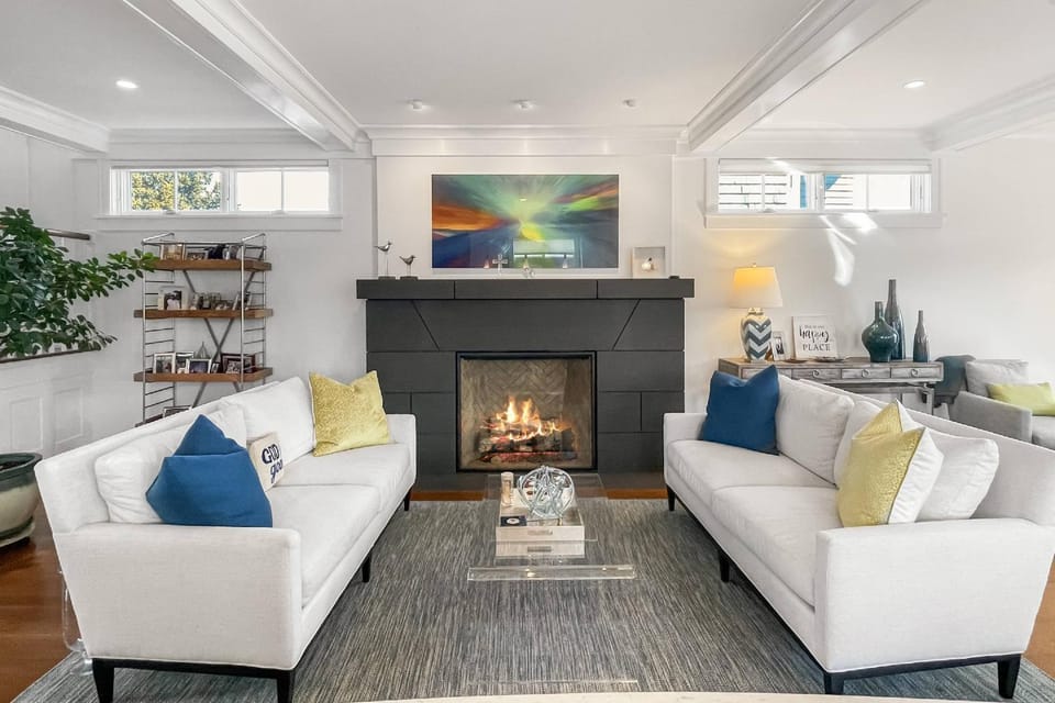 Waterside Haven Branford House in Branford