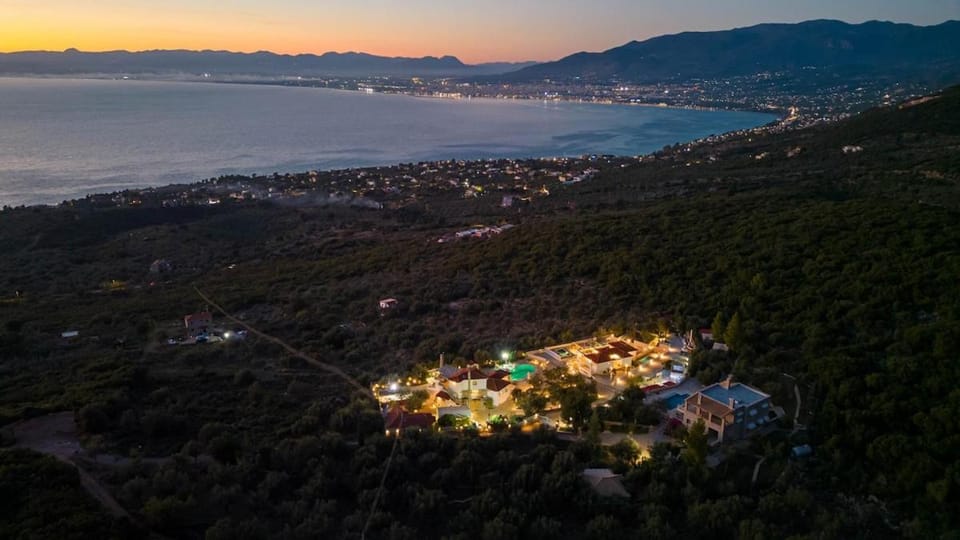 Villa Needa's - View with private pool Apartment in Messenia