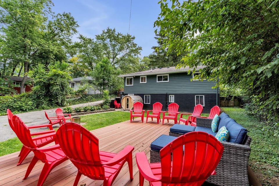 Dual Saunas Beautifully Renovated in 2024 House in Ann Arbor