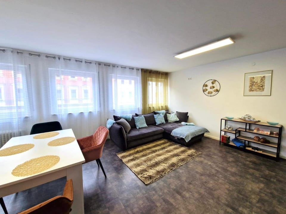 Living room, Photo of the whole room, Dining area