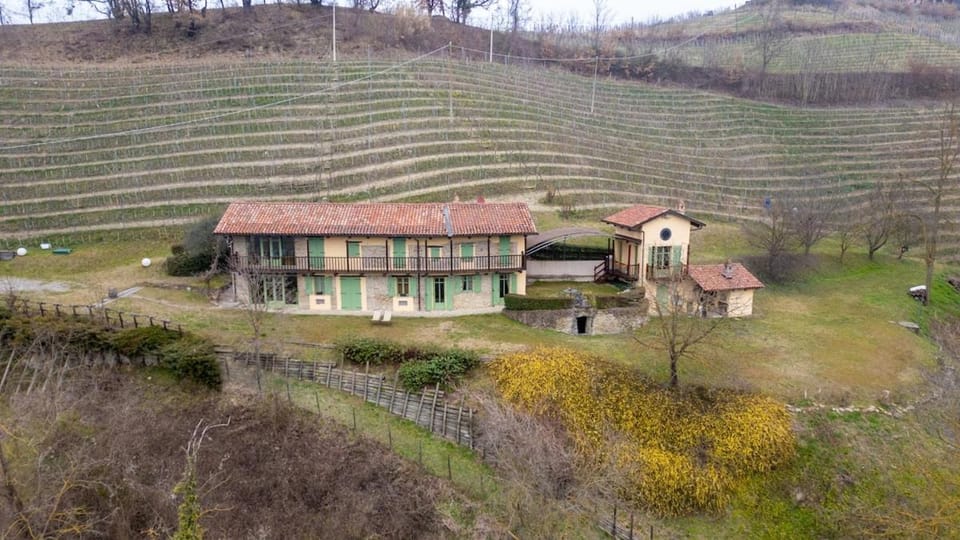 Il Pilone Votivo - Immersi nella natura Chalet in Piedmont