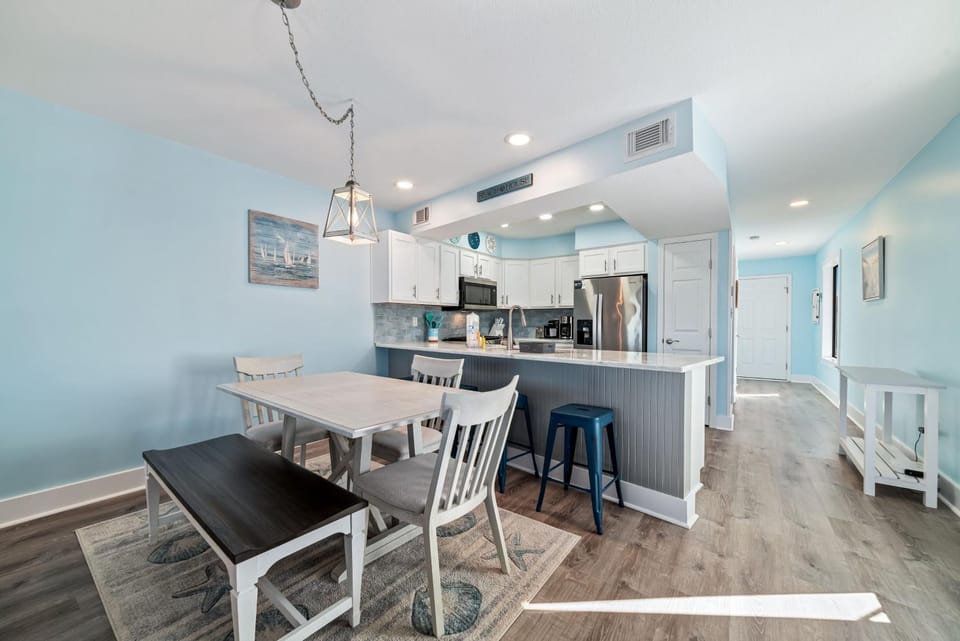 Winter Waves House in West Beach
